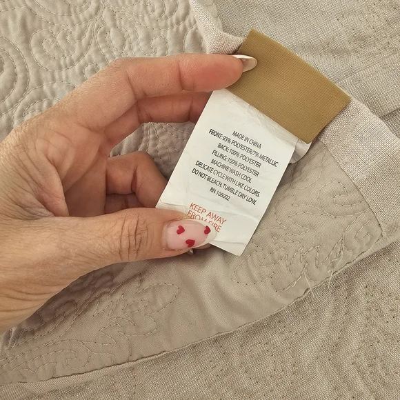 Luxe Habitat King Cream Quilt And Pillow Set - Picture 6 of 13